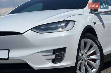 Внедорожник / Кроссовер Tesla Model X 2019 в 