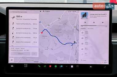 Позашляховик / Кросовер Tesla Model X 2022 в 