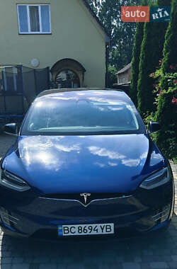 Позашляховик / Кросовер Tesla Model X 2018 в 