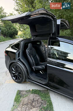 Внедорожник / Кроссовер Tesla Model X 2019 в 