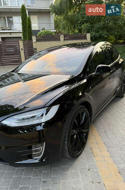 Внедорожник / Кроссовер Tesla Model X 2019 в 
