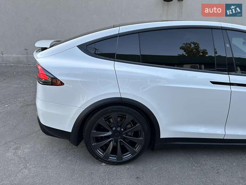 Позашляховик / Кросовер Tesla Model X 2021 в Дніпрі