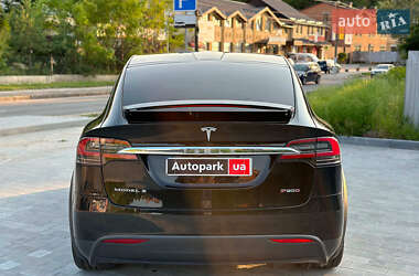 Позашляховик / Кросовер Tesla Model X 2016 в 