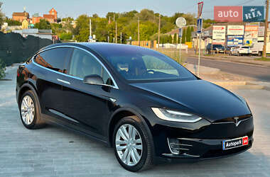 Позашляховик / Кросовер Tesla Model X 2016 в 