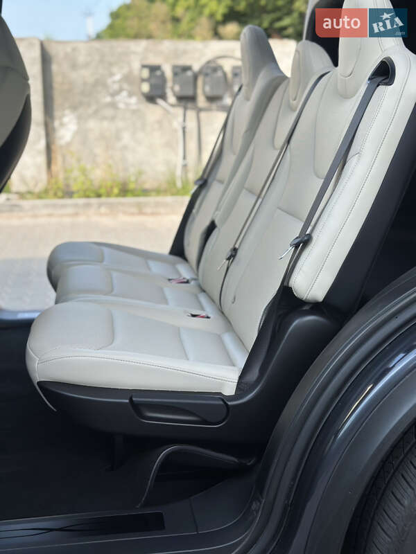 Позашляховик / Кросовер Tesla Model X 2022 в Львові