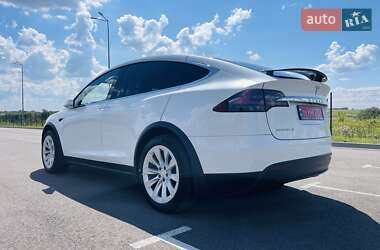 Позашляховик / Кросовер Tesla Model X 2018 в 