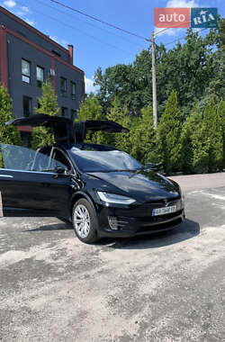 Внедорожник / Кроссовер Tesla Model X 2018 в 