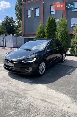 Внедорожник / Кроссовер Tesla Model X 2018 в 