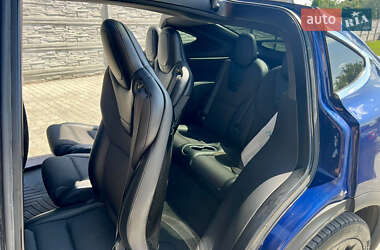 Внедорожник / Кроссовер Tesla Model X 2016 в 