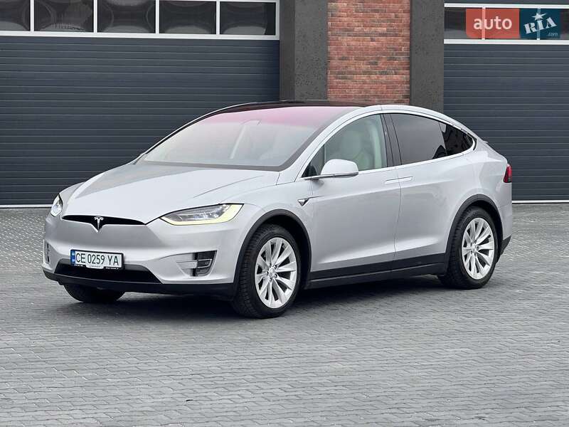 Tesla Model X 2018