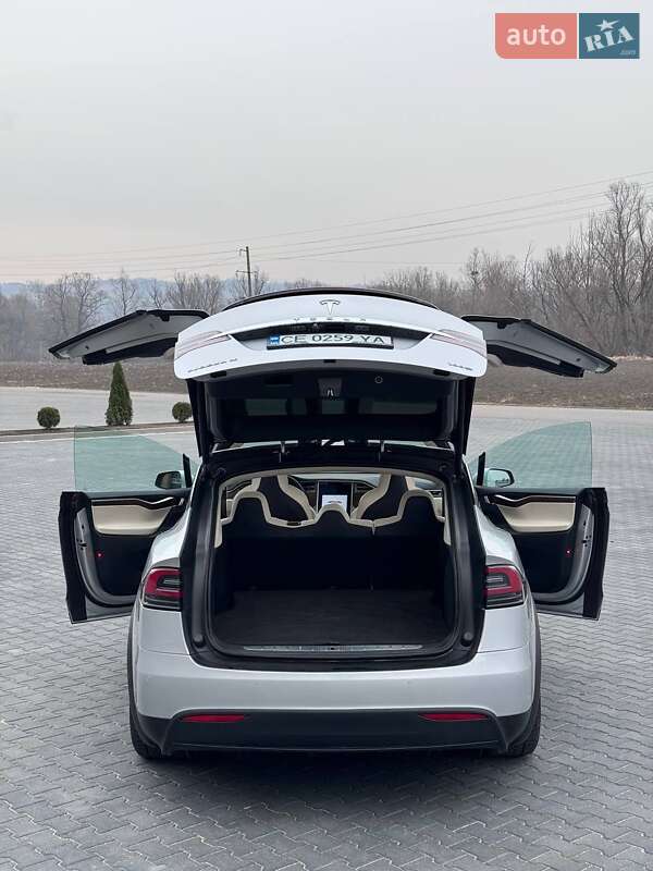 Позашляховик / Кросовер Tesla Model X 2018 в Полтаві