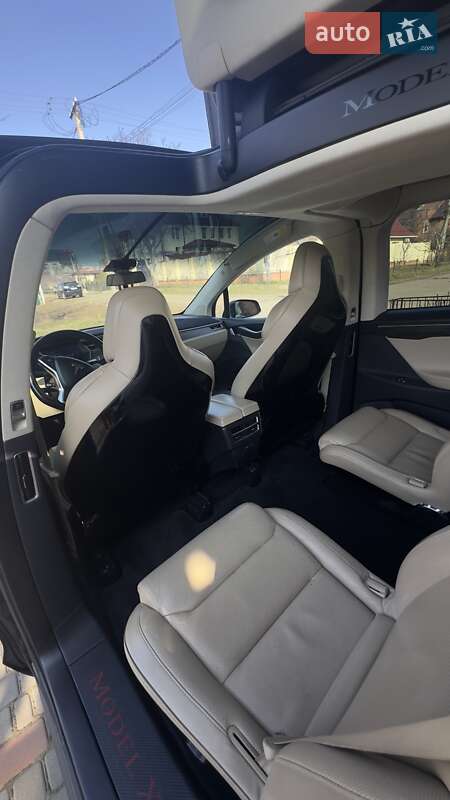 Позашляховик / Кросовер Tesla Model X 2016 в Одесі