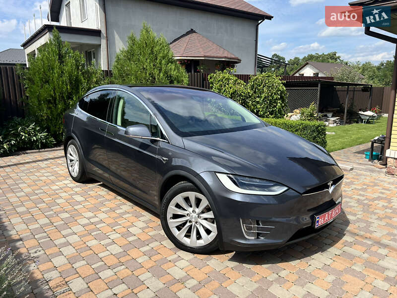 Позашляховик / Кросовер Tesla Model X 2017 в Житомирі