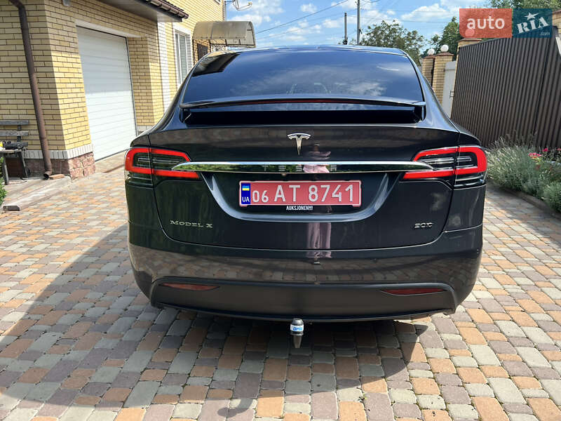 Позашляховик / Кросовер Tesla Model X 2017 в Житомирі