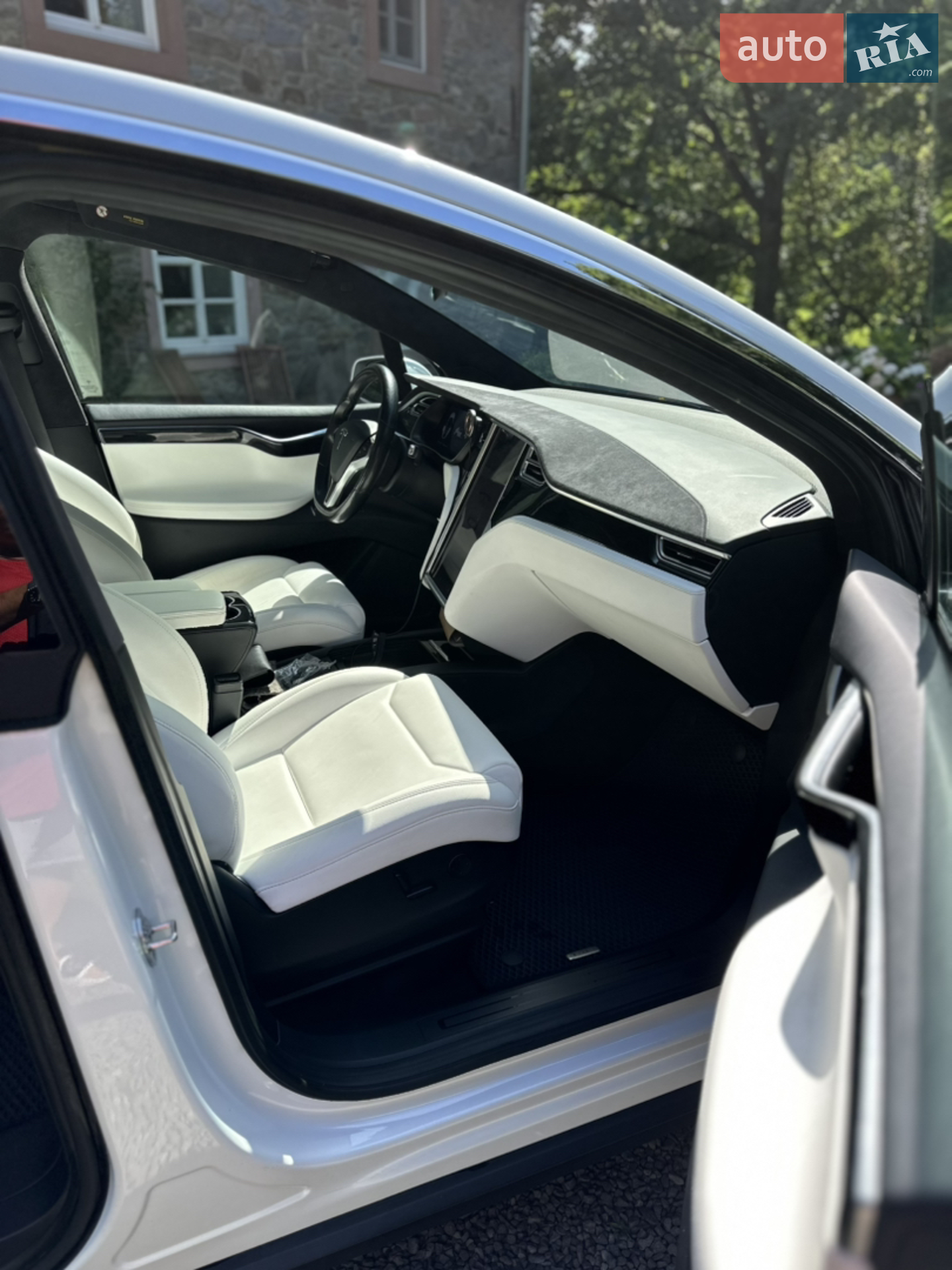 2017 Tesla Model X - мініатюра 17