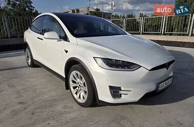 Внедорожник / Кроссовер Tesla Model X 2017 в 