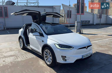 Внедорожник / Кроссовер Tesla Model X 2019 в Киеве