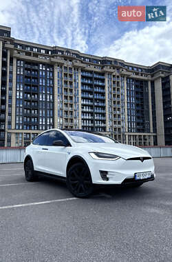 Позашляховик / Кросовер Tesla Model X 2016 в 