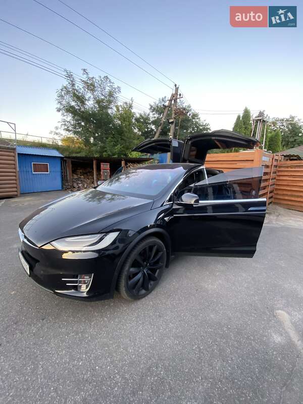 Внедорожник / Кроссовер Tesla Model X 2016 в Виннице