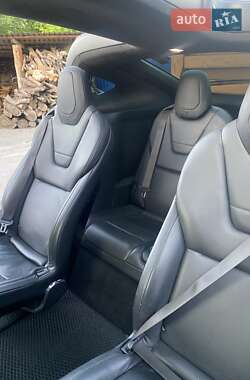Позашляховик / Кросовер Tesla Model X 2016 в 