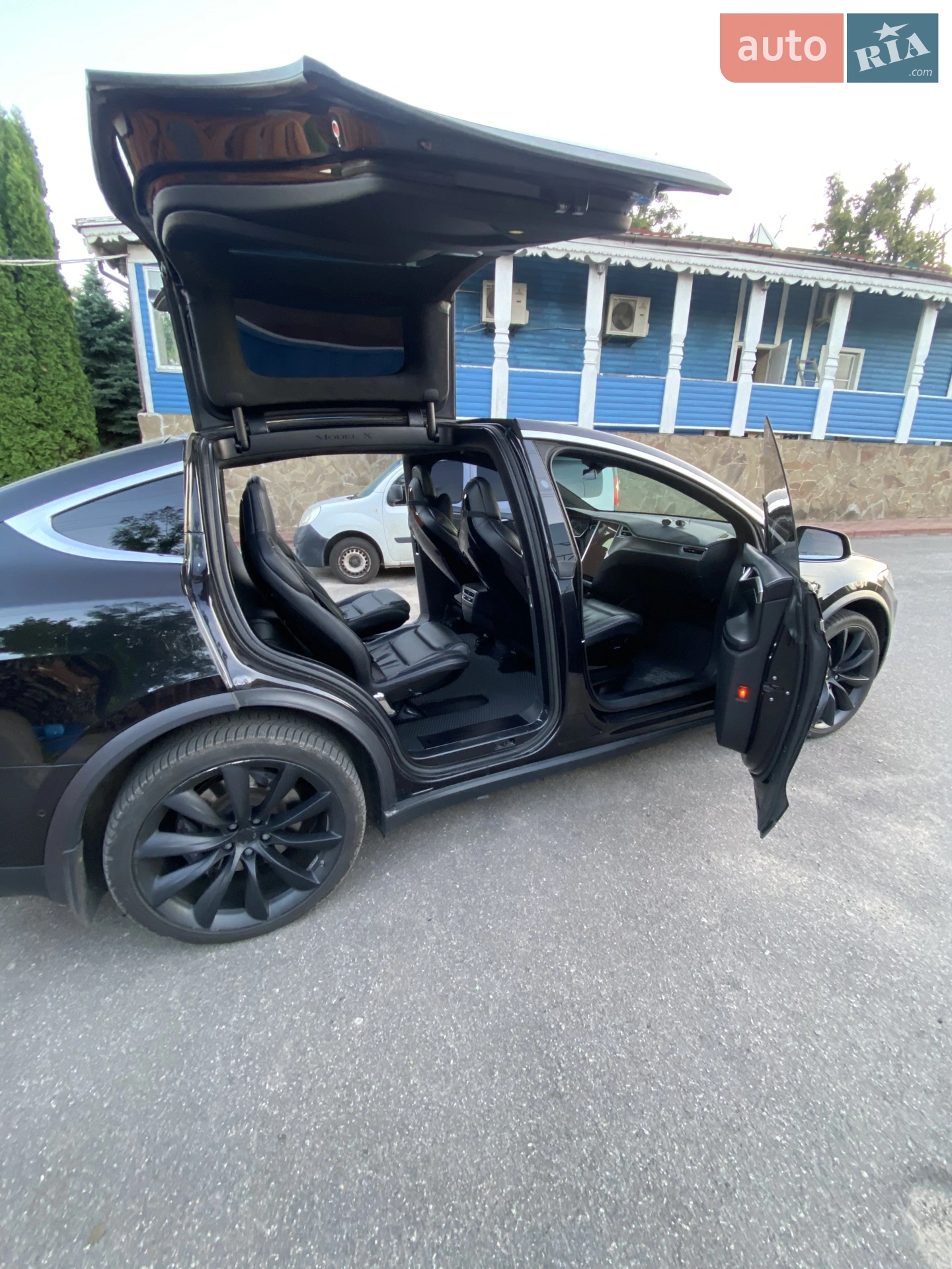 2016 Tesla Model X - мініатюра 11