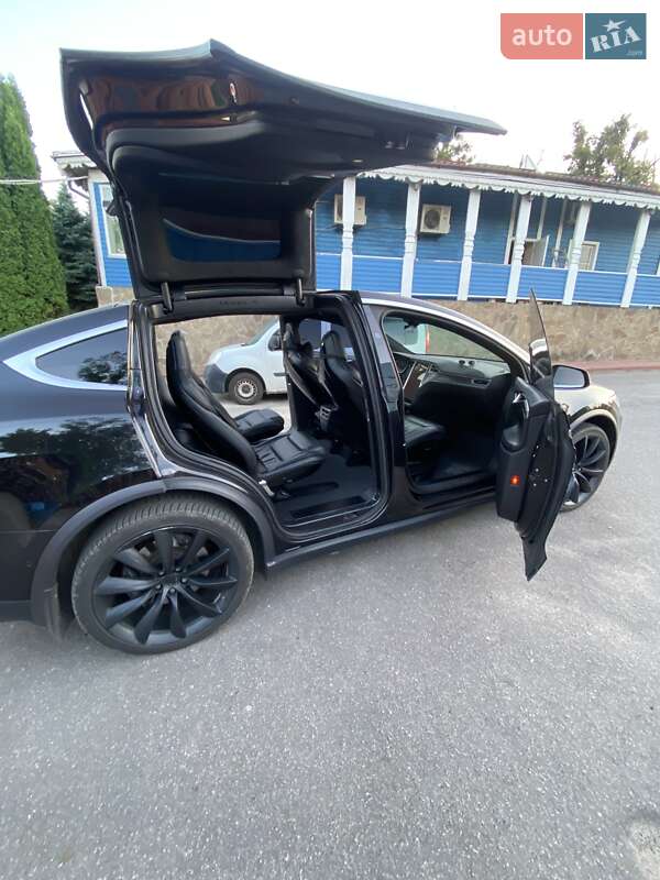 Внедорожник / Кроссовер Tesla Model X 2016 в Виннице