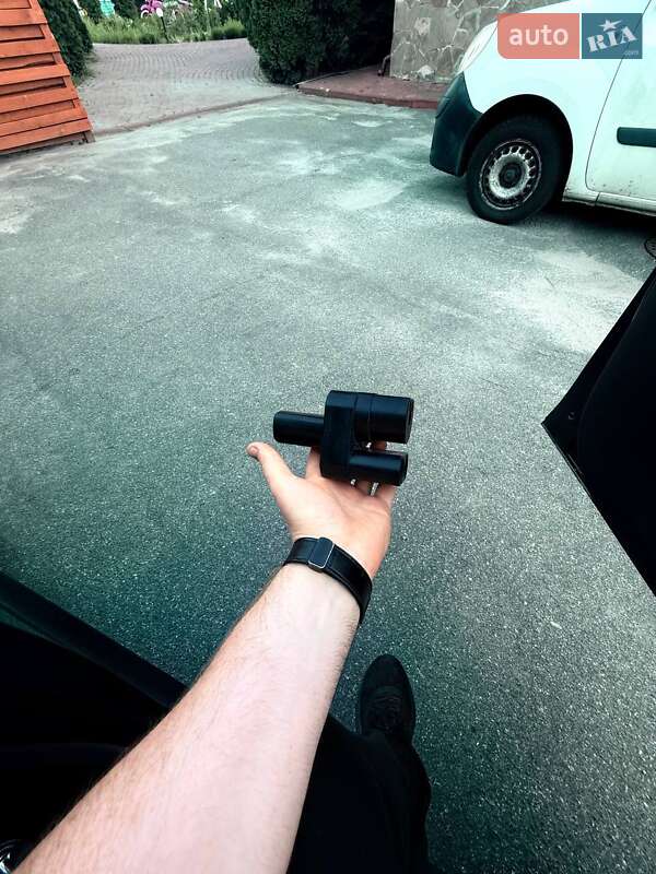 Внедорожник / Кроссовер Tesla Model X 2016 в Виннице