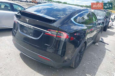 Позашляховик / Кросовер Tesla Model X 2018 в 