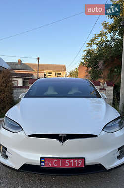 Внедорожник / Кроссовер Tesla Model X 2019 в 