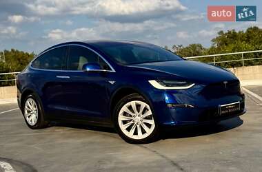 Позашляховик / Кросовер Tesla Model X 2016 в Києві
