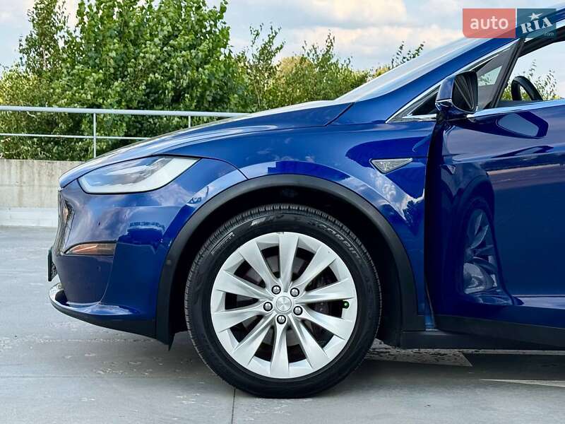 Позашляховик / Кросовер Tesla Model X 2016 в Києві фото 18 Позашляховик / Кросовер Tesla Model X 2016 в Києві