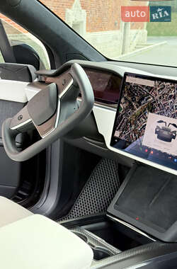 Позашляховик / Кросовер Tesla Model X 2022 в 