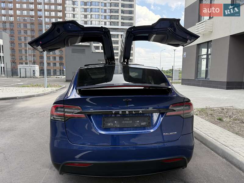 Позашляховик / Кросовер Tesla Model X 2019 в Києві