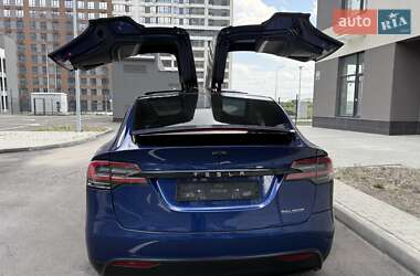Внедорожник / Кроссовер Tesla Model X 2019 в 