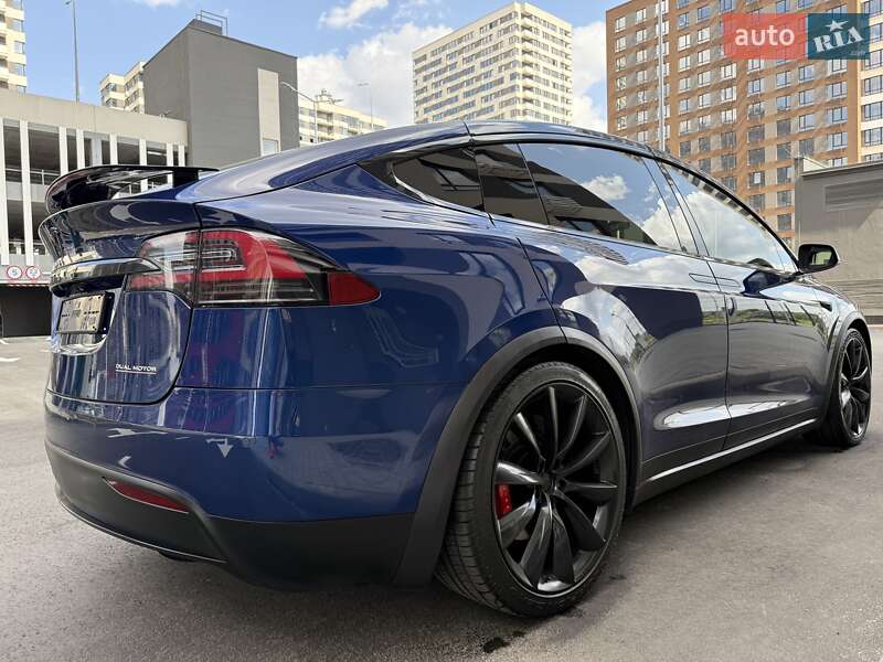 Позашляховик / Кросовер Tesla Model X 2019 в Києві
