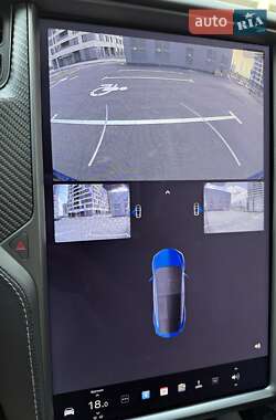 Внедорожник / Кроссовер Tesla Model X 2019 в 
