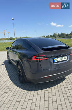 Позашляховик / Кросовер Tesla Model X 2023 в 