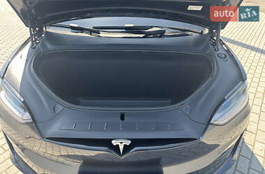 Позашляховик / Кросовер Tesla Model X 2023 в 
