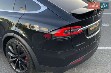 Внедорожник / Кроссовер Tesla Model X 2016 в 