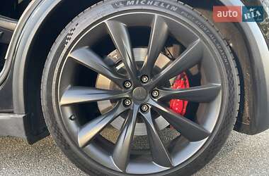 Внедорожник / Кроссовер Tesla Model X 2016 в 