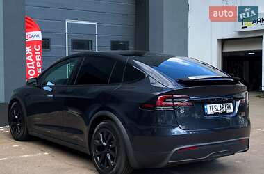 Позашляховик / Кросовер Tesla Model X 2024 в 