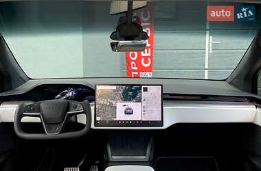 Позашляховик / Кросовер Tesla Model X 2024 в 