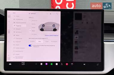 Позашляховик / Кросовер Tesla Model X 2024 в 