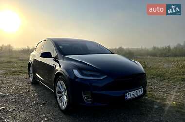 Позашляховик / Кросовер Tesla Model X 2018 в 