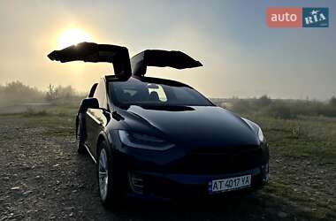 Позашляховик / Кросовер Tesla Model X 2018 в 