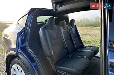 Позашляховик / Кросовер Tesla Model X 2018 в 