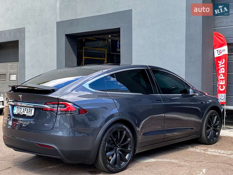 Внедорожник / Кроссовер Tesla Model X 2016 в Киеве