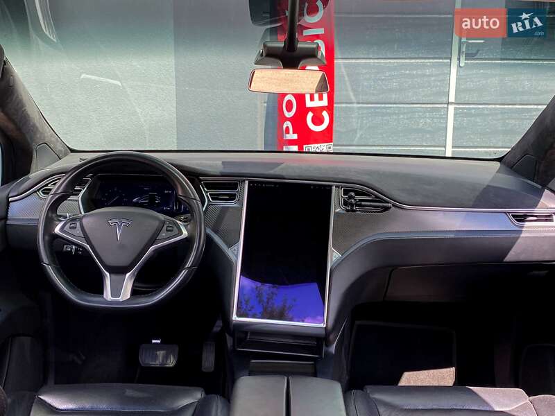 Внедорожник / Кроссовер Tesla Model X 2016 в Киеве