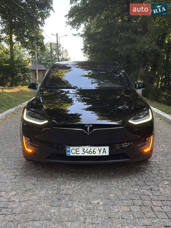 Позашляховик / Кросовер Tesla Model X 2020 в Чернівцях