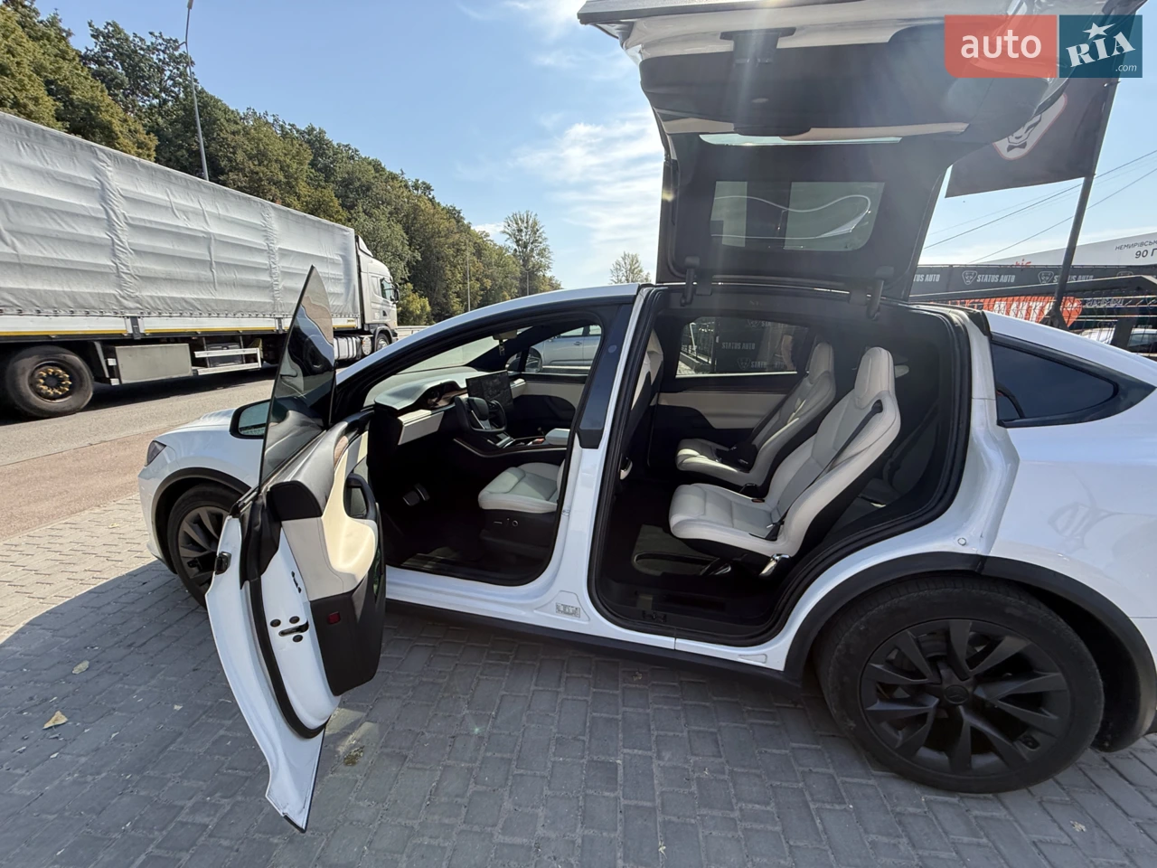 2022 Tesla Model X - мініатюра 63